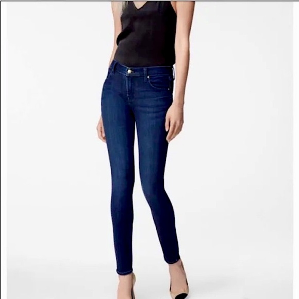 J Brand super skinny jeans, Atmosphere wash, size 26